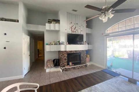 House in Orlando, Florida 4 bedrooms, 175.59 sq.m. № 1543121 - photo 15