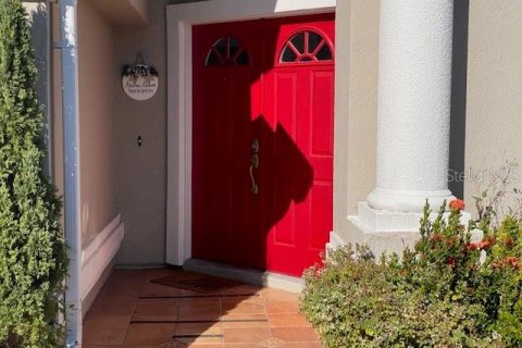 House in Orlando, Florida 4 bedrooms, 175.59 sq.m. № 1543121 - photo 9