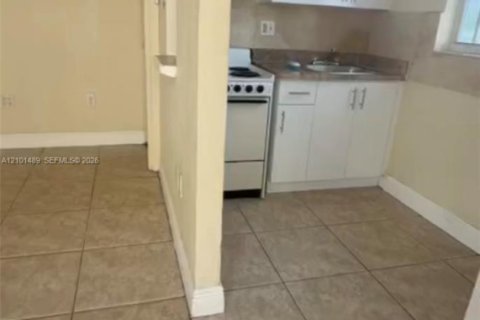 Villa ou maison à Miami, Floride 1 chambre, 55.74 m2 № 2412079