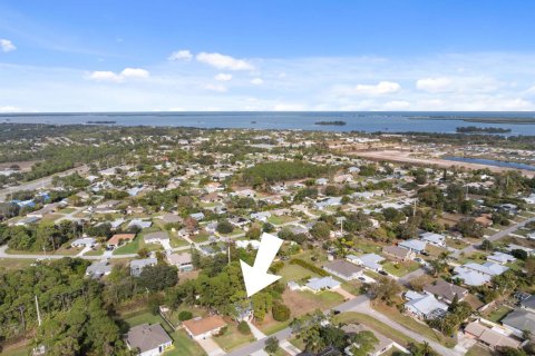 Casa en venta en Sebastian, Florida, 2 dormitorios, 117.52 m2 № 2077884 - foto 3