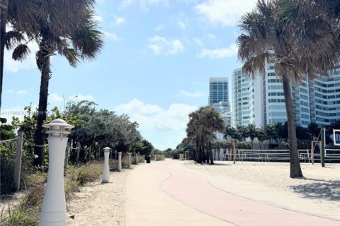 Apartamento en alquiler en Miami Beach, Florida, 1 dormitorio, 49.61 m2 № 1848749 - foto 9