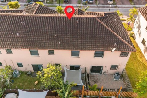 Купить таунхаус в Хомстед, Флорида 3 спальни, 130.81м2, № 1964595 - фото 23