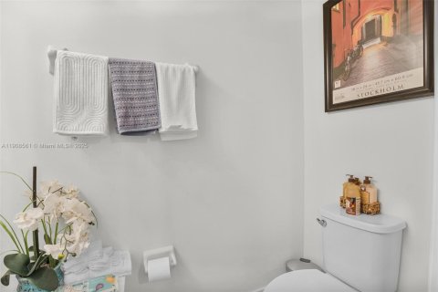 Купить таунхаус в Хомстед, Флорида 3 спальни, 130.81м2, № 1964595 - фото 11