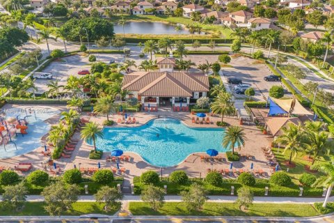 Купить таунхаус в Хомстед, Флорида 3 спальни, 130.81м2, № 1964595 - фото 21