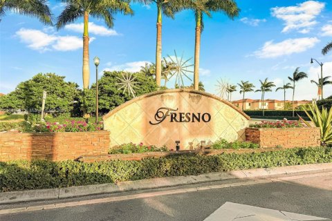 Купить таунхаус в Хомстед, Флорида 3 спальни, 130.81м2, № 1964595 - фото 29