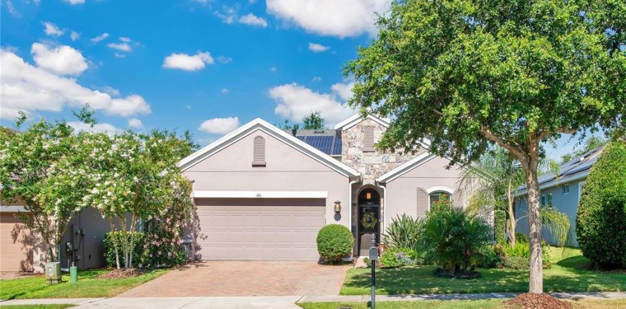 House in Groveland, Florida 2 bedrooms, 169.73 sq.m. № 1529624
