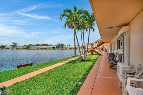 Condo à Hallandale Beach, Floride, 1 chambre  № 2083692