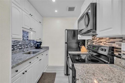 Copropriété à vendre à Hallandale Beach, Floride: 1 chambre, 58.06 m2 № 2083692 - photo 3