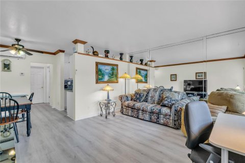 Copropriété à vendre à Hallandale Beach, Floride: 1 chambre, 58.06 m2 № 2083692 - photo 6