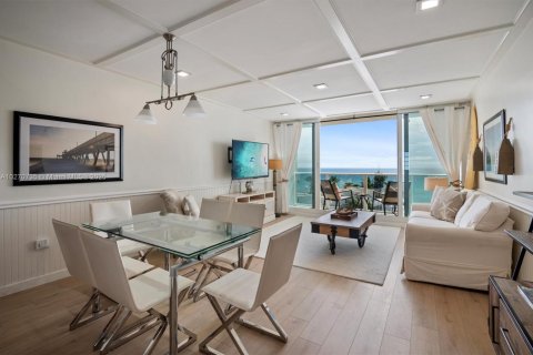 Снять в аренду кондоминиум в Холливуд, Флорида 1 спальня, 74.32м2, № 1934246 - фото 3