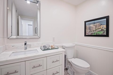 Снять в аренду кондоминиум в Холливуд, Флорида 1 спальня, 74.32м2, № 1934246 - фото 8