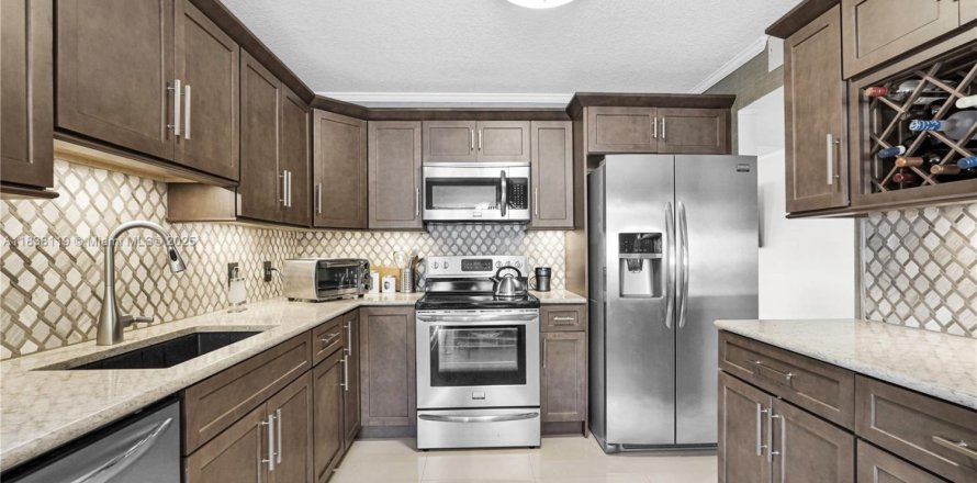 Condo à Pembroke Pines, Floride, 2 chambres  № 1823779