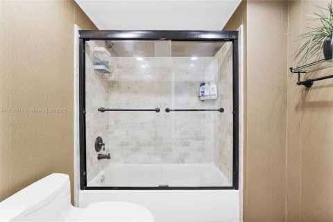 Copropriété à vendre à Pembroke Pines, Floride: 2 chambres, 140 m2 № 1823779 - photo 22