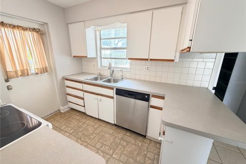 Villa ou maison à vendre à Sarasota, Floride: 4 chambres, 102.56 m2 № 2207157 - photo 6