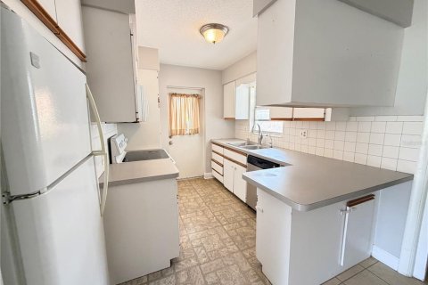 Villa ou maison à vendre à Sarasota, Floride: 4 chambres, 102.56 m2 № 2207157 - photo 5