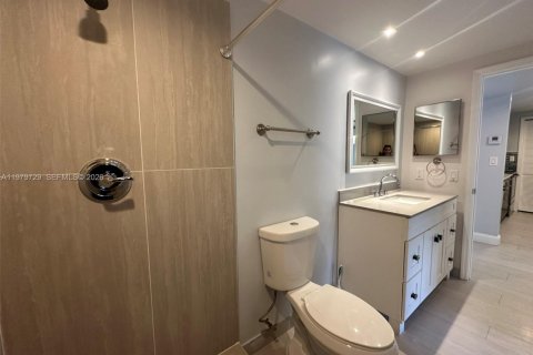 Снять в аренду кондоминиум в Уэстон, Флорида 2 спальни, 102.75м2, № 2046152 - фото 21