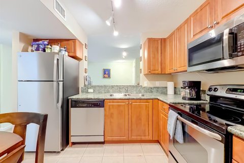 Condominio en venta en Dania Beach, Florida, 2 dormitorios, 116.13 m2 № 2332540 - foto 17