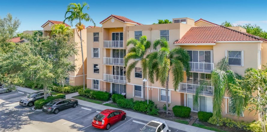 Condominio en Dania Beach, Florida, 2 dormitorios № 2332540