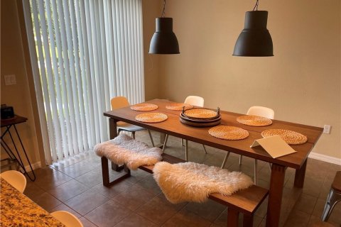Copropriété à louer à Tamarac, Floride: 3 chambres, 142.7 m2 № 2247943 - photo 5