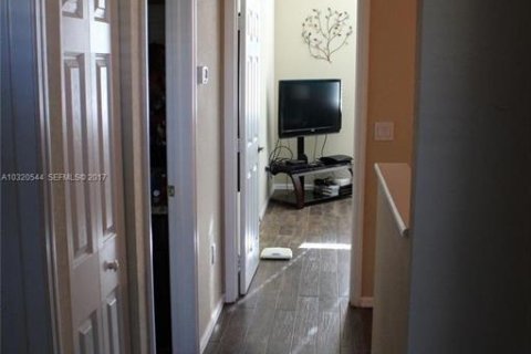 Copropriété à louer à Tamarac, Floride: 3 chambres, 142.7 m2 № 2247943 - photo 7