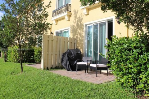 Copropriété à louer à Tamarac, Floride: 3 chambres, 142.7 m2 № 2247943 - photo 11