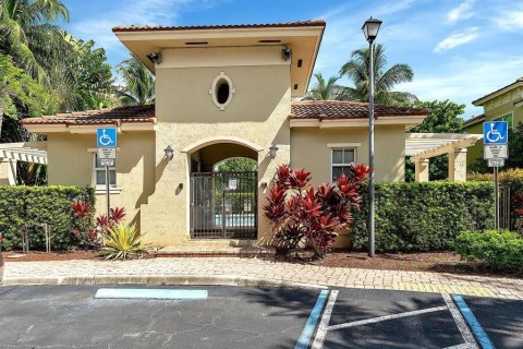 Copropriété à louer à Tamarac, Floride: 3 chambres, 142.7 m2 № 2247943 - photo 13