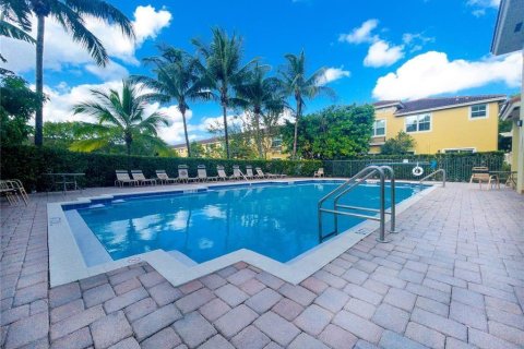 Copropriété à louer à Tamarac, Floride: 3 chambres, 142.7 m2 № 2247943 - photo 12