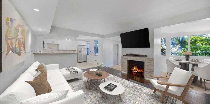 Villa ou maison à North Miami, Floride 3 chambres, 103.03 m2 № 1974053