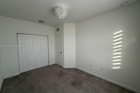 Touwnhouse à louer à Homestead, Floride: 3 chambres, 169.73 m2 № 1999358 - photo 14