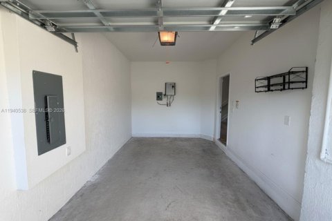 Touwnhouse à louer à Homestead, Floride: 3 chambres, 169.73 m2 № 1999358 - photo 24