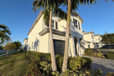 Touwnhouse à louer à Homestead, Floride: 3 chambres, 169.73 m2 № 1999358 - photo 29