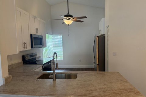 Casa en venta en Tampa, Florida, 3 dormitorios, 132.2 m2 № 2236073 - foto 9