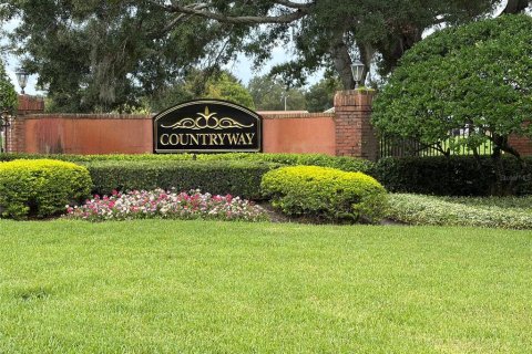 Casa en venta en Tampa, Florida, 3 dormitorios, 132.2 m2 № 2236073 - foto 22