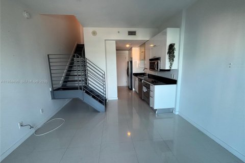 Copropriété à louer à Miami, Floride: 1 chambre, 66.33 m2 № 2031588 - photo 4