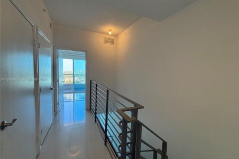 Copropriété à louer à Miami, Floride: 1 chambre, 66.33 m2 № 2031588 - photo 8
