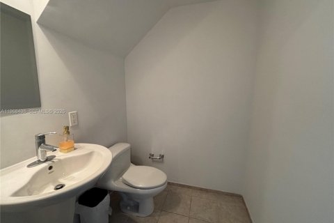 Copropriété à louer à Miami, Floride: 1 chambre, 66.33 m2 № 2031588 - photo 15