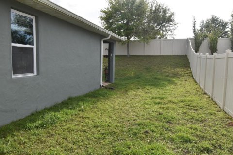 House in Howey-in-the-Hills, Florida 3 bedrooms, 176.42 sq.m. № 1719913 - photo 24