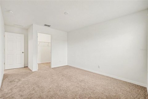 House in Tampa, Florida 5 bedrooms, 353.03 sq.m. № 2418833 - photo 14