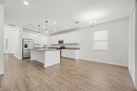 House in Tampa, Florida 5 bedrooms, 353.03 sq.m. № 2418833 - photo 27