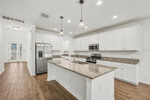 House in Tampa, Florida 5 bedrooms, 353.03 sq.m. № 2418833 - photo 26