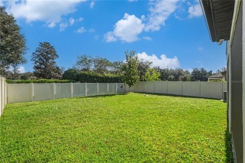 House in Tampa, Florida 5 bedrooms, 353.03 sq.m. № 2418833 - photo 11
