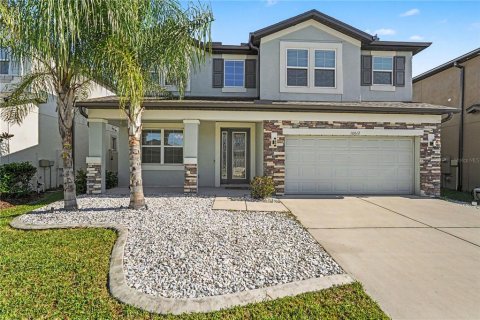 House in Tampa, Florida 5 bedrooms, 353.03 sq.m. № 2418833 - photo 4