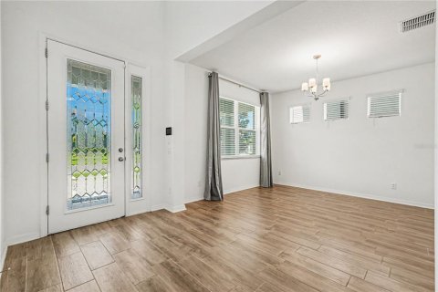 House in Tampa, Florida 5 bedrooms, 353.03 sq.m. № 2418833 - photo 21