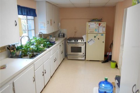 Commercial property in Gulfport, Florida 345.41 sq.m. № 1431056 - photo 10