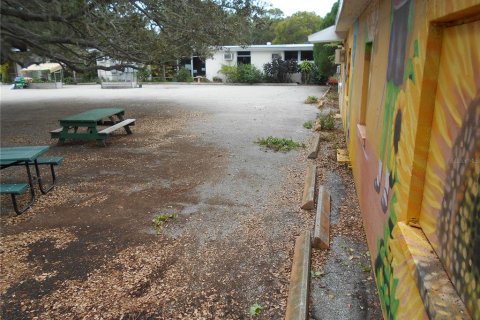 Commercial property in Gulfport, Florida 345.41 sq.m. № 1431056 - photo 17