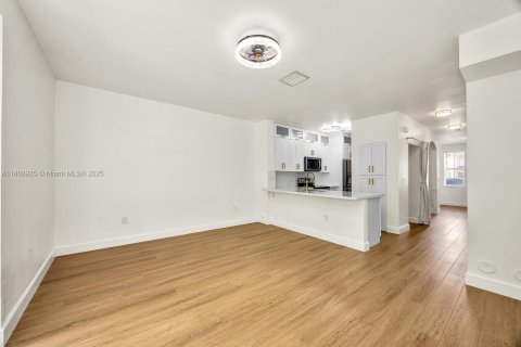 Купить таунхаус в Хомстед, Флорида 3 спальни, 123.1м2, № 1936337 - фото 24