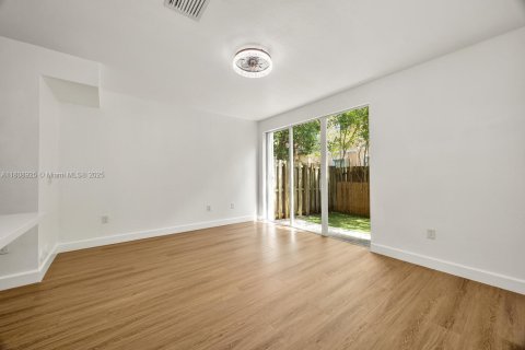 Купить таунхаус в Хомстед, Флорида 3 спальни, 123.1м2, № 1936337 - фото 8