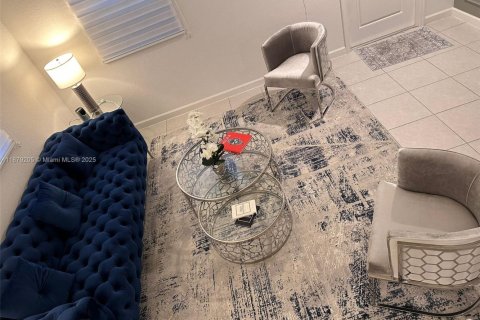 Снять в аренду виллу или дом в Майами, Флорида 4 спальни, 237.83м2, № 1985732 - фото 10