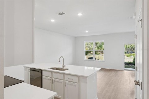 Townhouse in Eustis, Florida 3 bedrooms, 152.82 sq.m. № 2101857 - photo 23