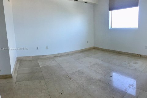 Condominio en alquiler en Miami, Florida, 1 dormitorio, 66.33 m2 № 2013513 - foto 6